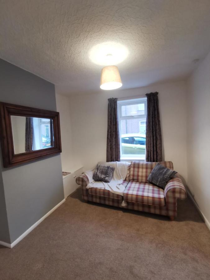 Parkside House 3 Bedroom 2 Bathroom. Parking. Barrow-in-Furness Exterior foto
